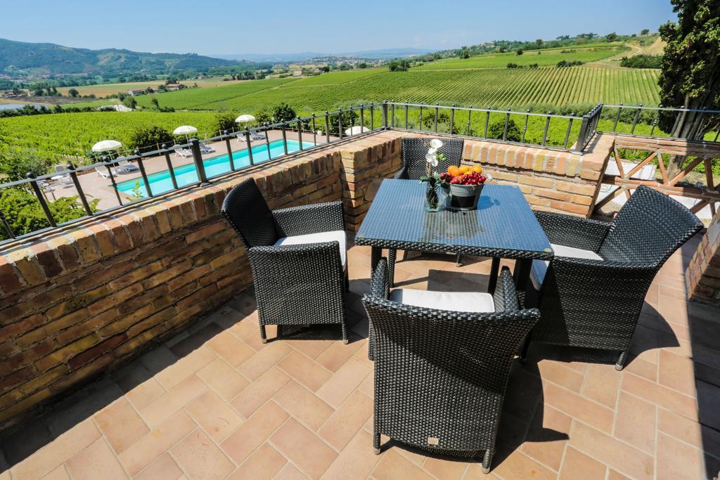 Agriturismo Il Divin Casale Torgiano Dış mekan fotoğraf